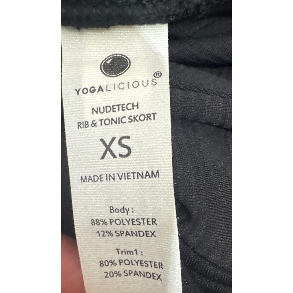 Yogalicious Nudetech Rib & Tonic Skort Black XS Tennis Skirt UPF 50+ SKY4348 NEW